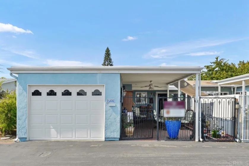 3566 Bartlett Avenue photo 1