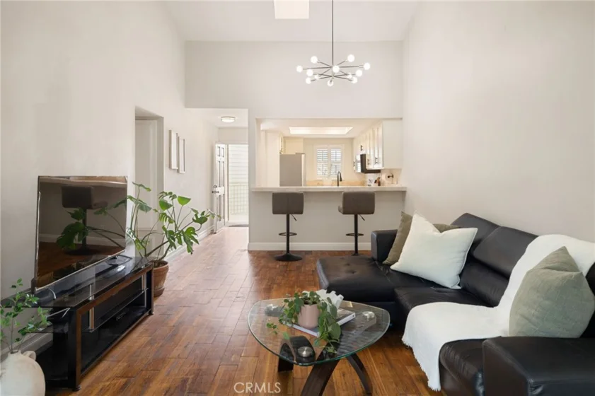 645 Chestnut #305 photo 2