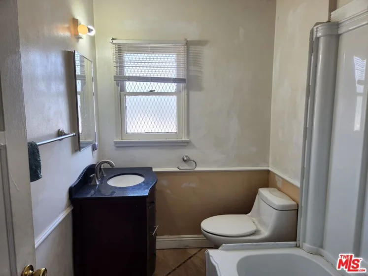 5727 Clemson Street photo 9