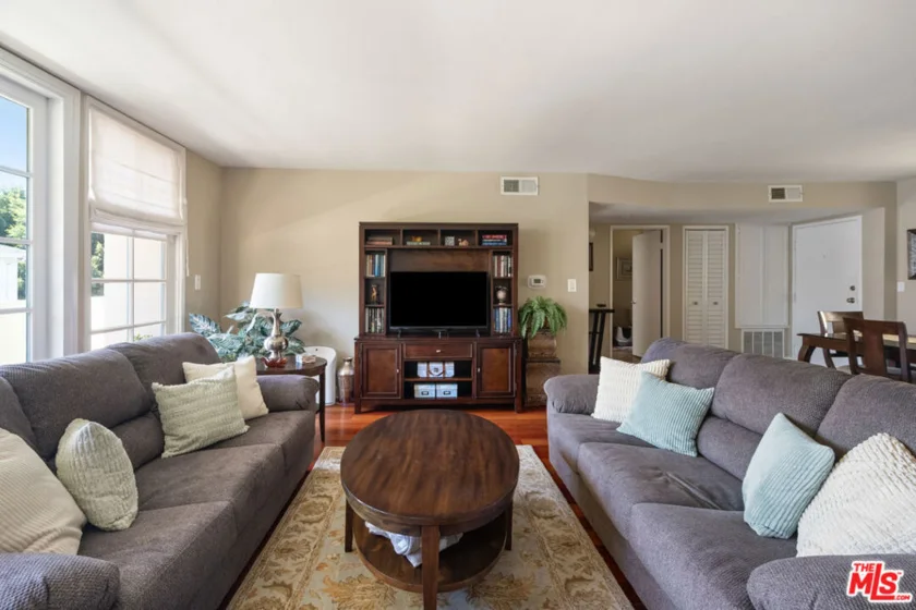 1430 Colby Avenue #102 photo 16