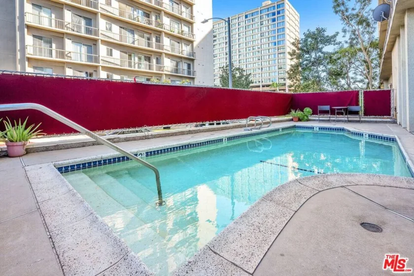 10751 Wilshire Boulevard #909 photo 10