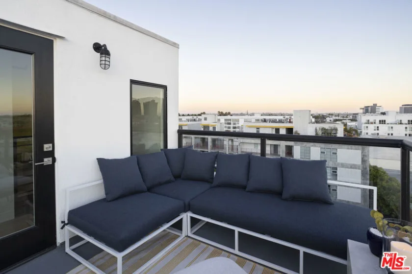 4115 Glencoe Avenue #414 photo 32