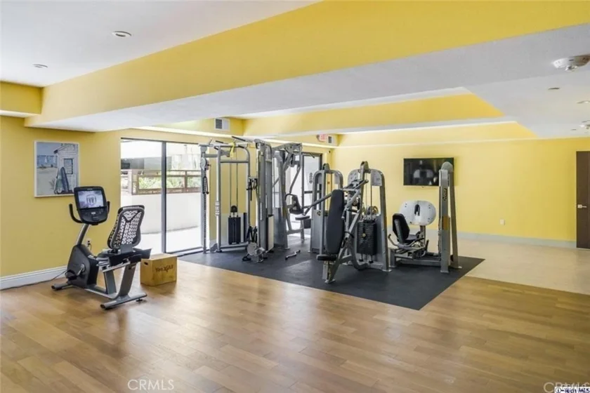2939 Leeward Avenue #420 photo 4