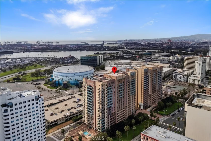 488 E Ocean #1607 photo 39