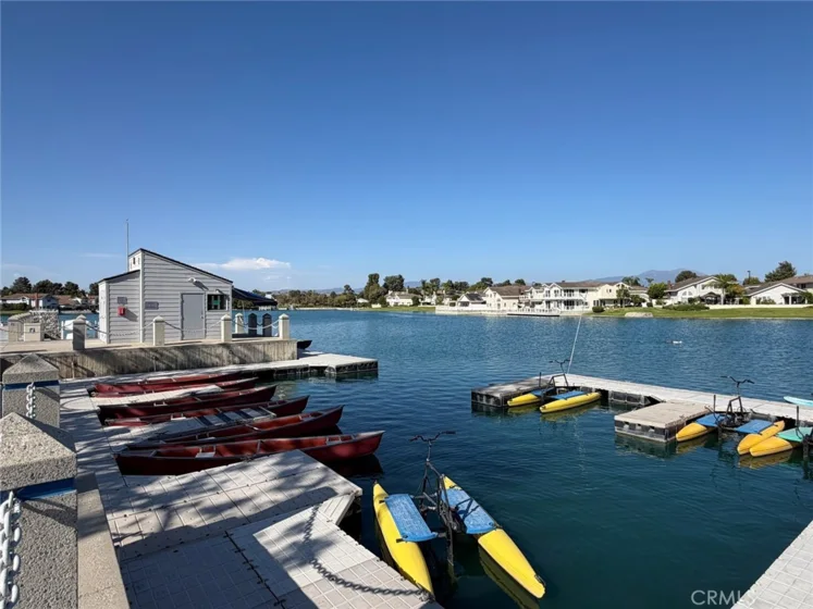 32 Spinnaker photo 28