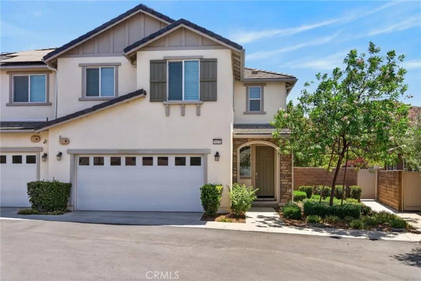 24170 Hillcrest #1 photo 1