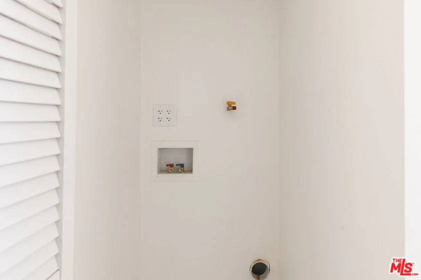 1221 5th Avenue #1 photo 3