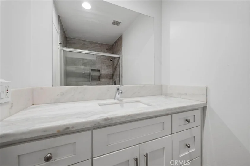 18620 Hatteras Street #206 photo 13