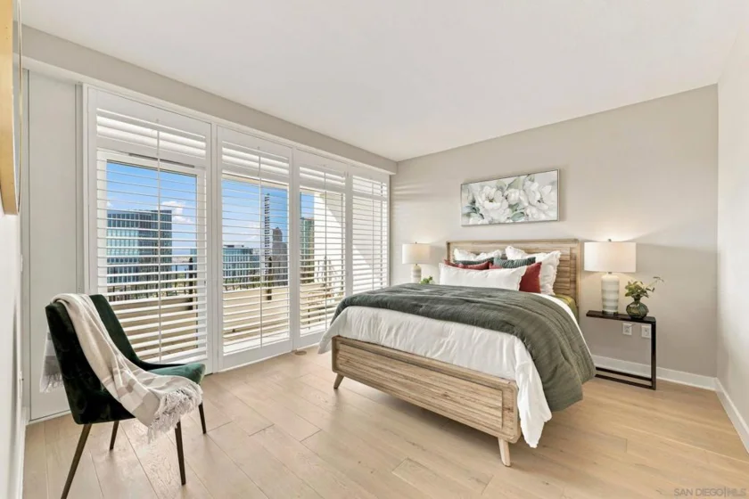 700 W Harbor Drive #1805 photo 27