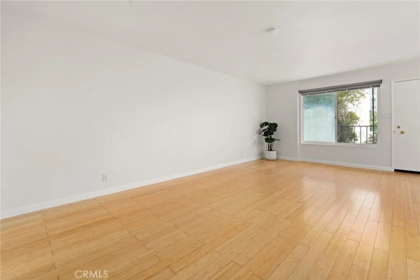 801 E 1st Street #18 photo 13
