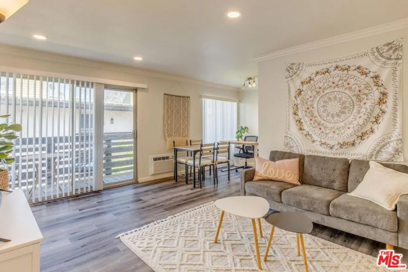 525 S Ardmore Avenue #350 photo 1