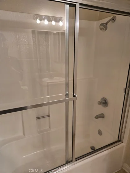 5520 Owensmouth Avenue #313 photo 22