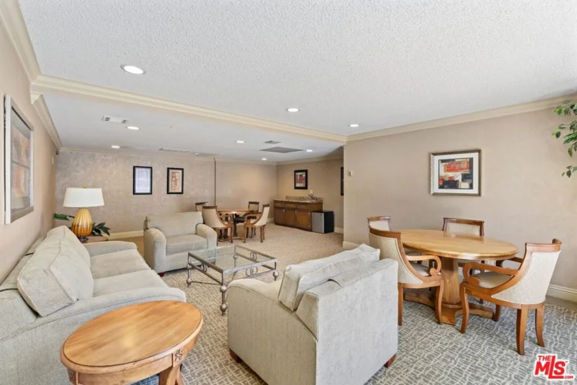 310 Tahiti Way #103 photo 23
