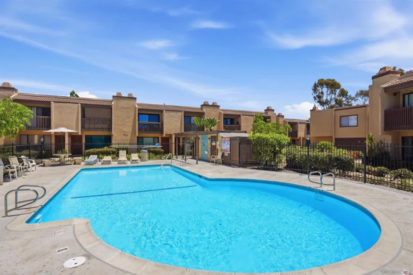 9463 Gold Coast #H5 photo 16