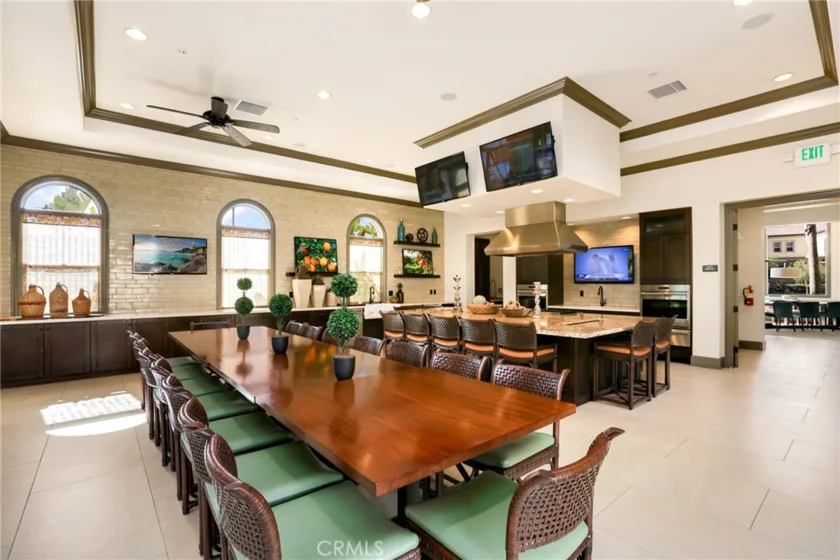 76 Finch photo 33
