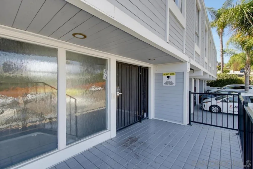 4750 Noyes #218 photo 29