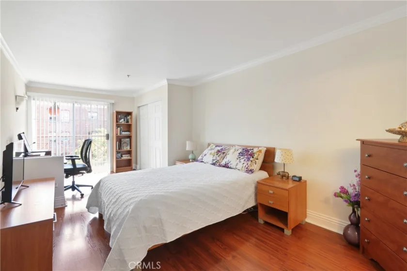 801 Pine Ave. #310 photo 14