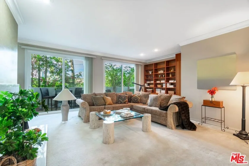 11535 Rochester Avenue #308 photo 1