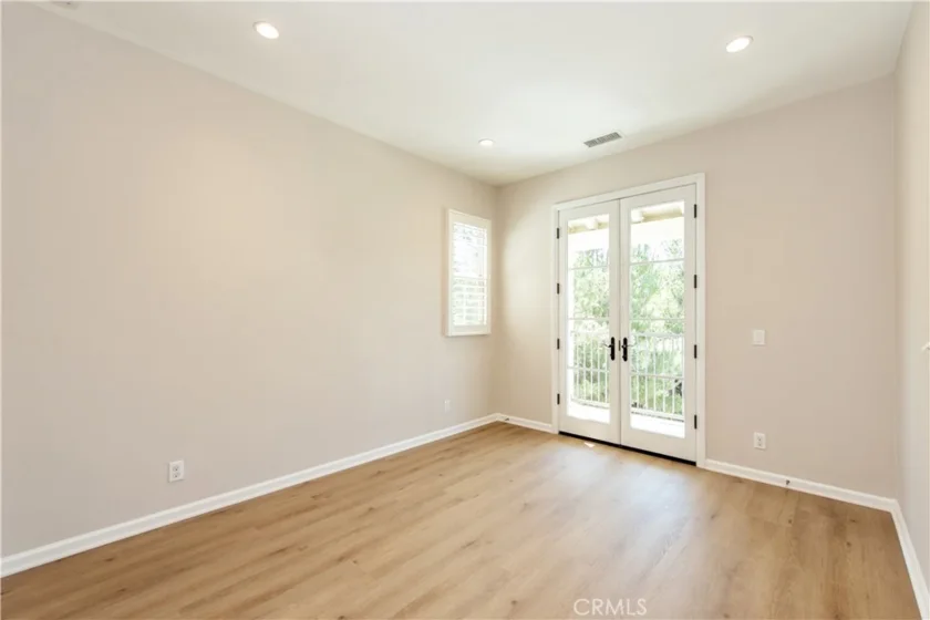 146 Rotunda photo 19