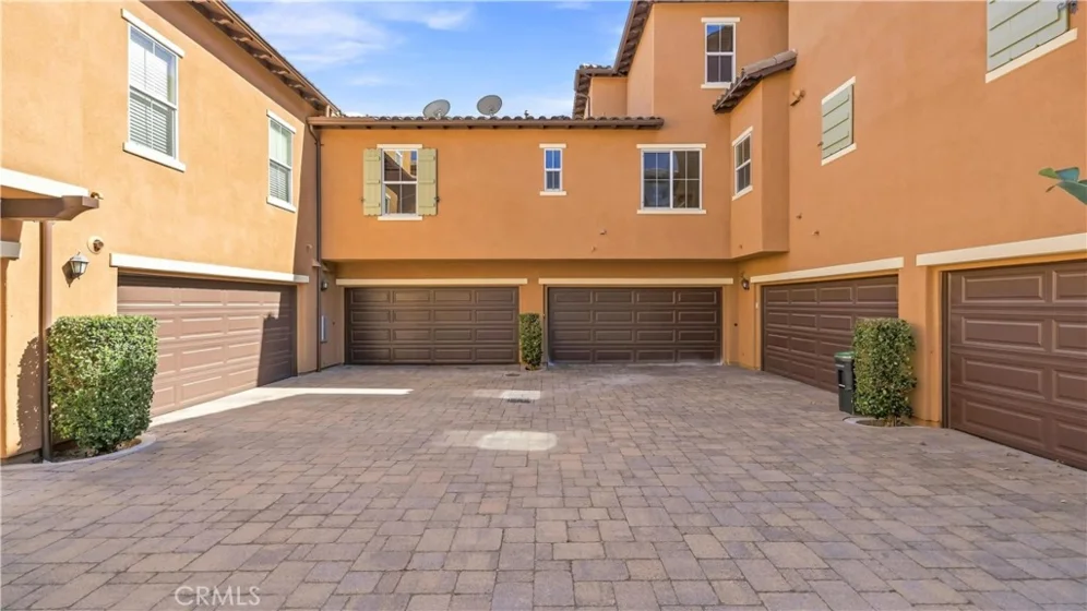 621 S Melrose Street photo 34