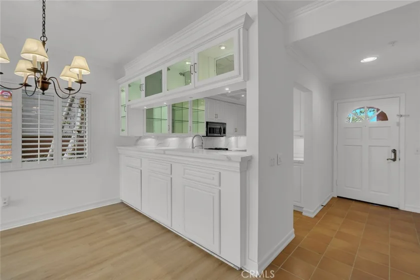 172 Villa Point Drive photo 5