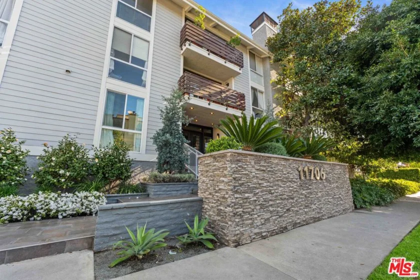 11706 Montana Avenue #204 photo 1