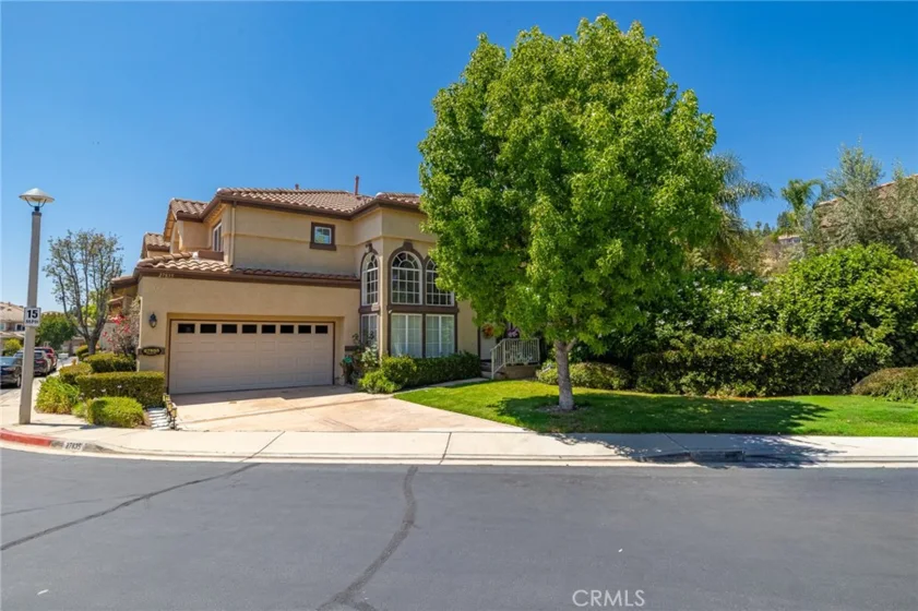 27835 Tamara Drive photo 4