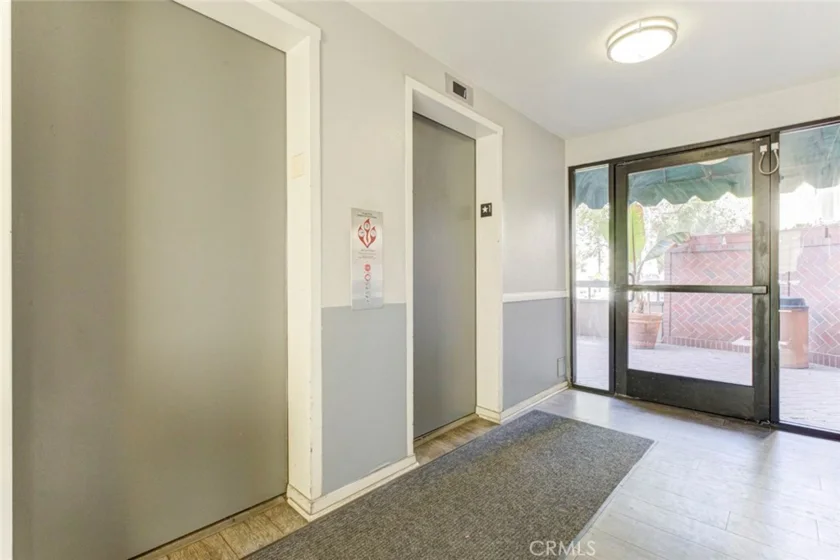 460 Oak Street #203 photo 13