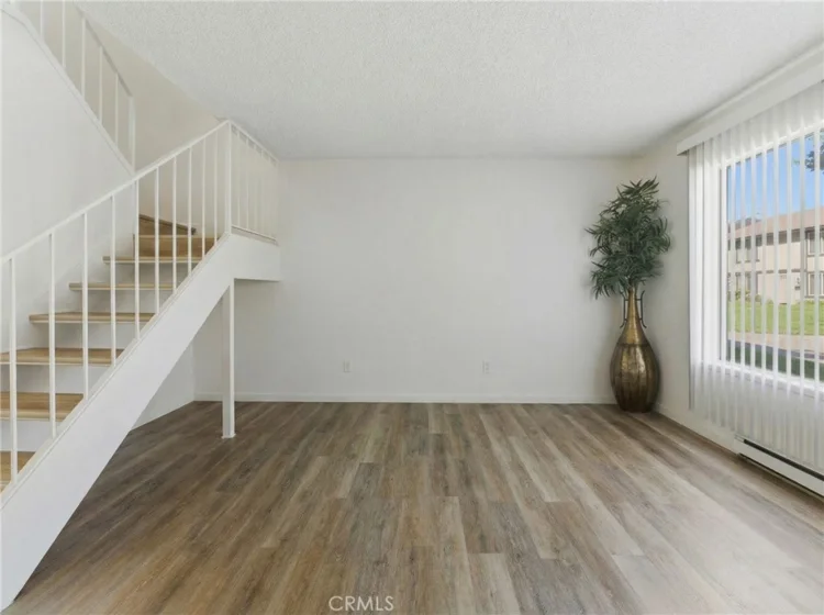7085 Fulton photo 6