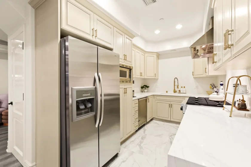 820 S Bedford #105 photo 1