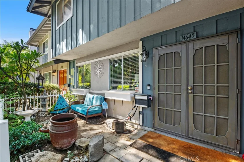14645 Red Hill photo 2