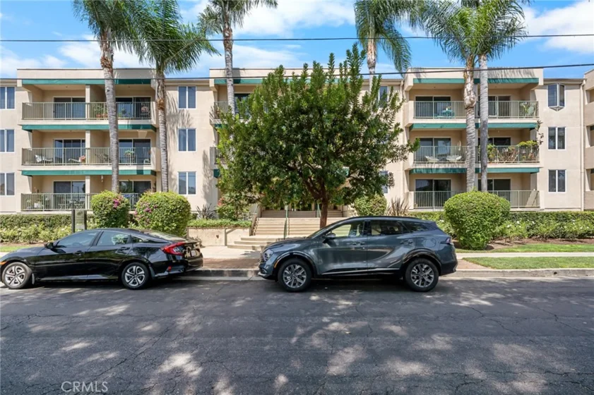 4501 Cedros #220 photo 32