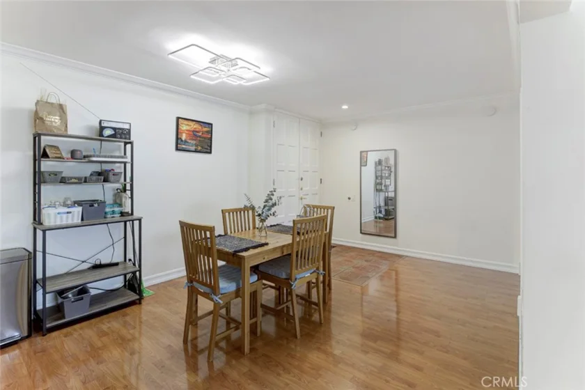 5334 Lindley Avenue #337 photo 25