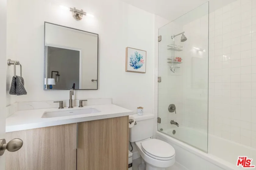 2405 34th Street #27 photo 19