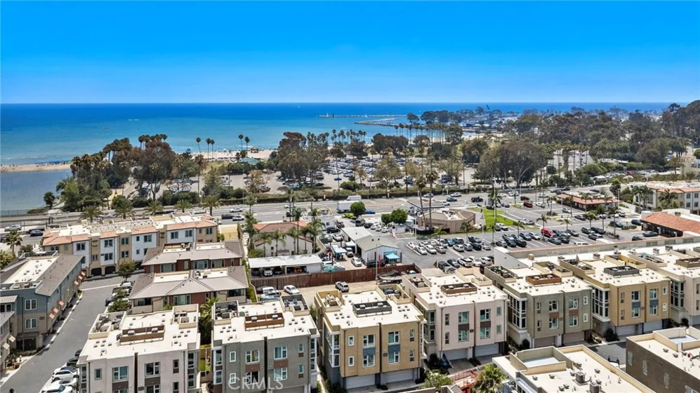 2046 Doheny Way photo 1