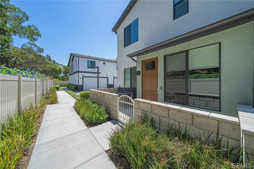 2775 W Pepper Tree #14 photo 3
