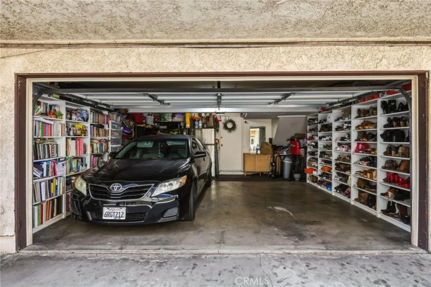 8927 Cedros #14 photo 27