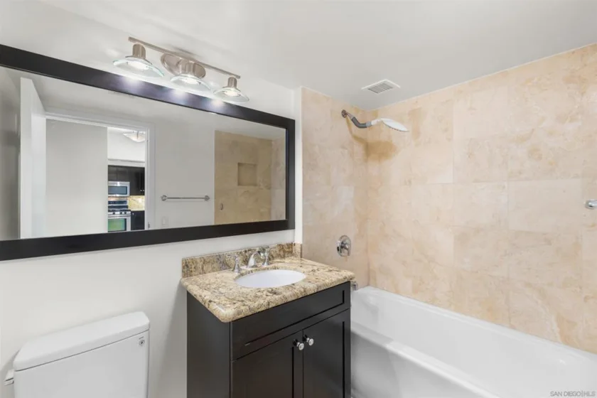 500 W Harbor #417 photo 16