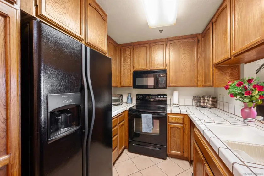 5649 Lake Park #102 photo 6