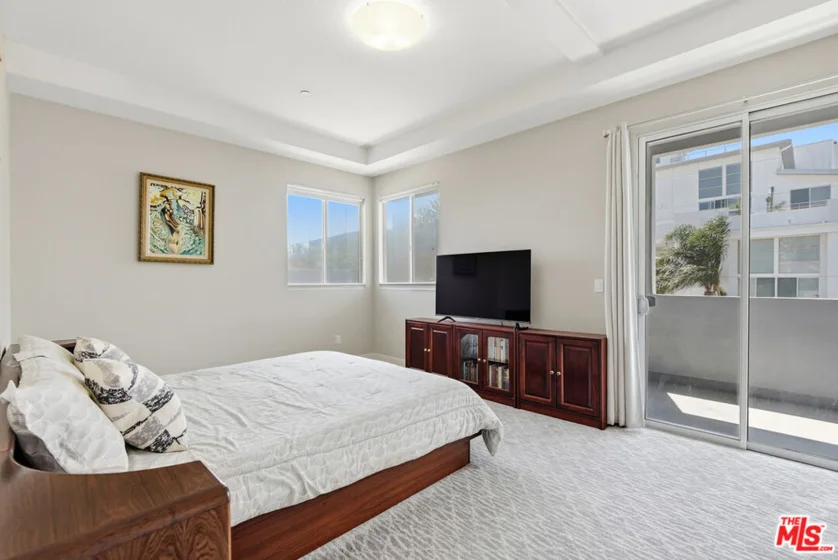 13337 Beach Avenue #403 photo 9