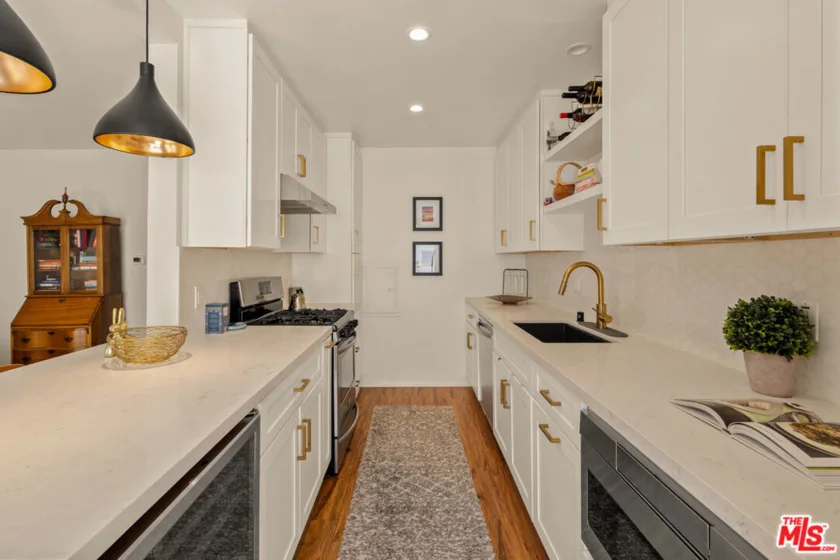 2621 Centinela Avenue #17 photo 4