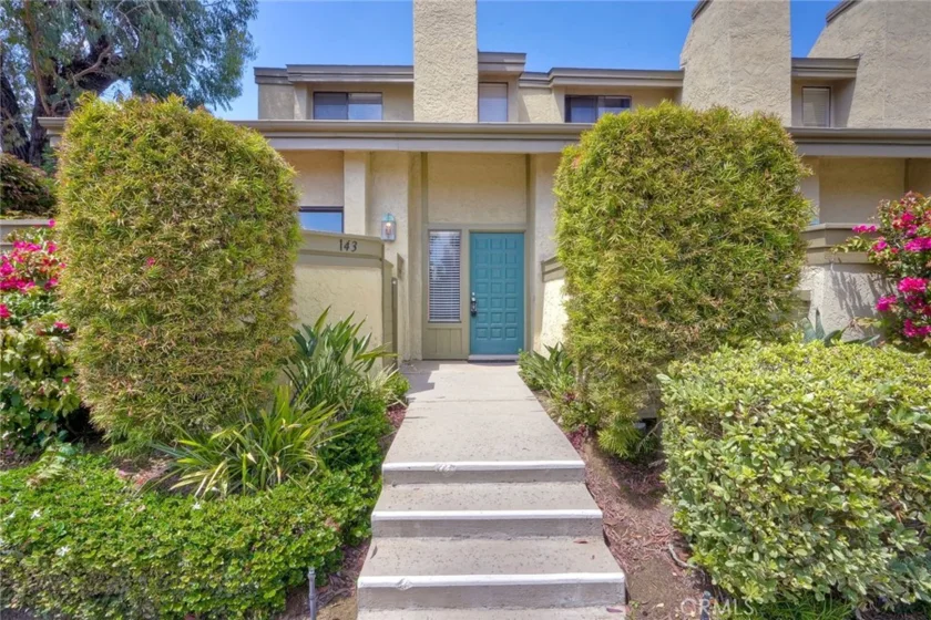3304 Caminito Eastbluff #143 photo 3