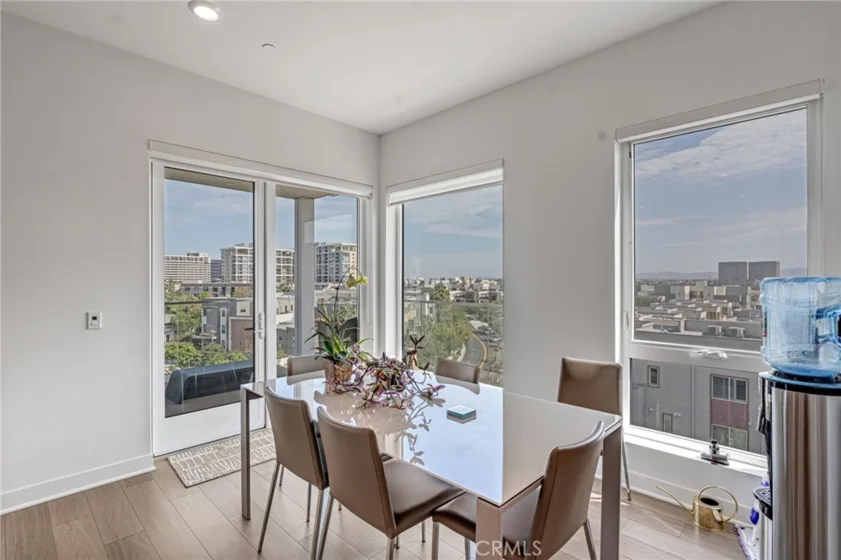4600 Rivington photo 10