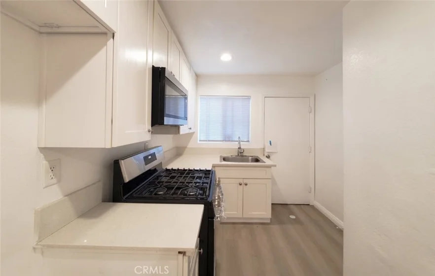 2020 W 23 Street #17 photo 7