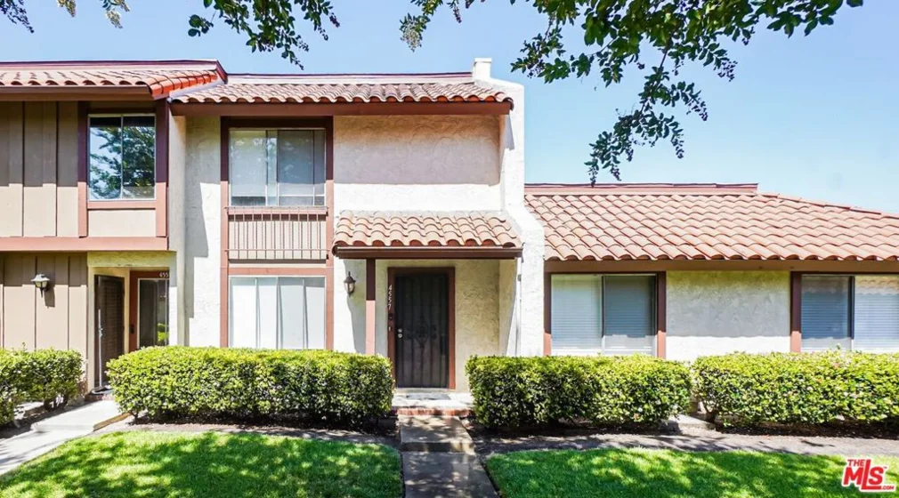 4557 Toledo Way photo 1