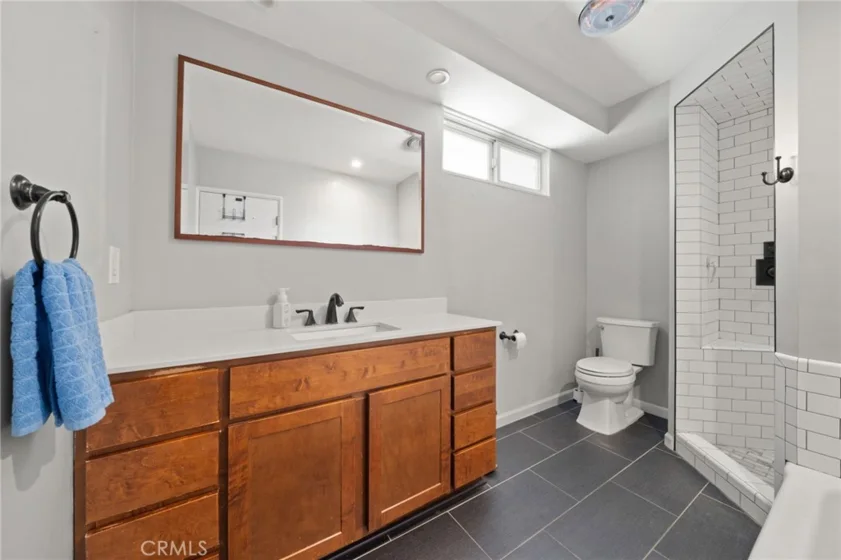 3819 East Livingston Drive #9 photo 12