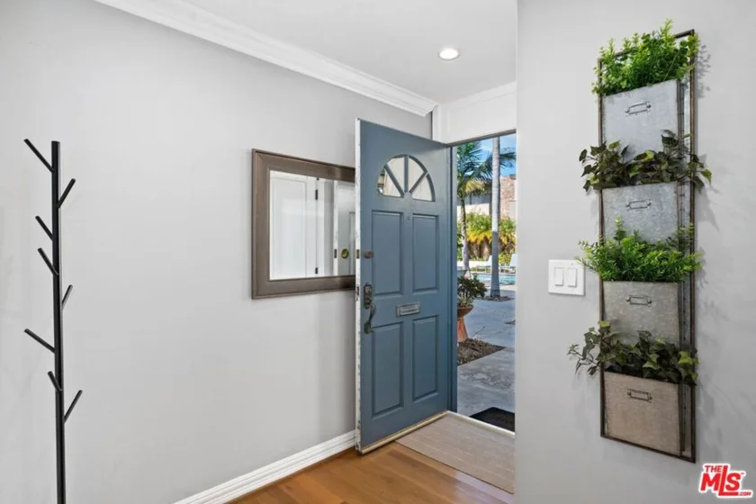 4716 La Villa Marina #C photo 8