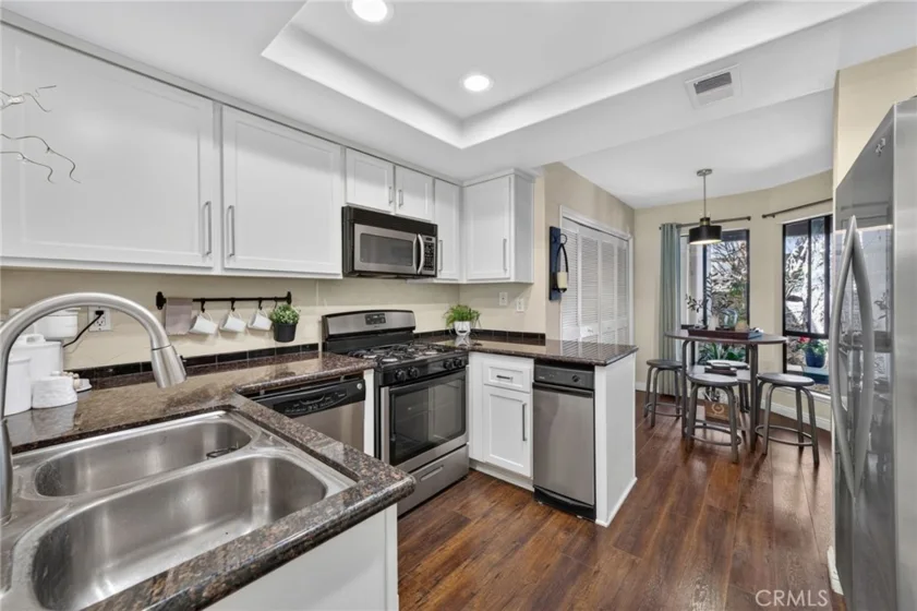 23406 Coso photo 7