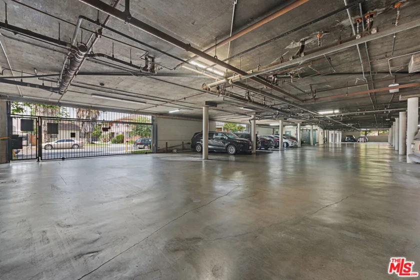 550 W Regent Street #124 photo 9