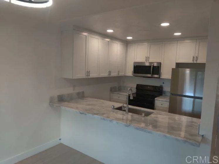 125 Candice Place photo 5